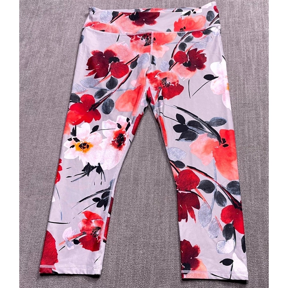 Fabletics Mid Rise Printed Powerlite Capri Leggings Womens Large Floral